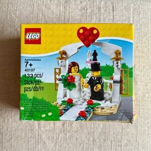 LEGO Romantic Wedding Celebration Set - Yellow, Red, White, Black